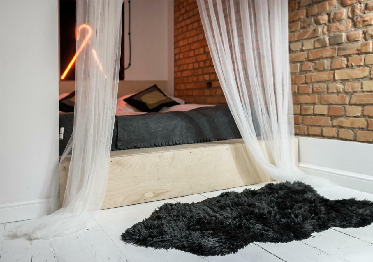 Loft Z Baldachimem Apartment Poznan Ngoại thất bức ảnh
